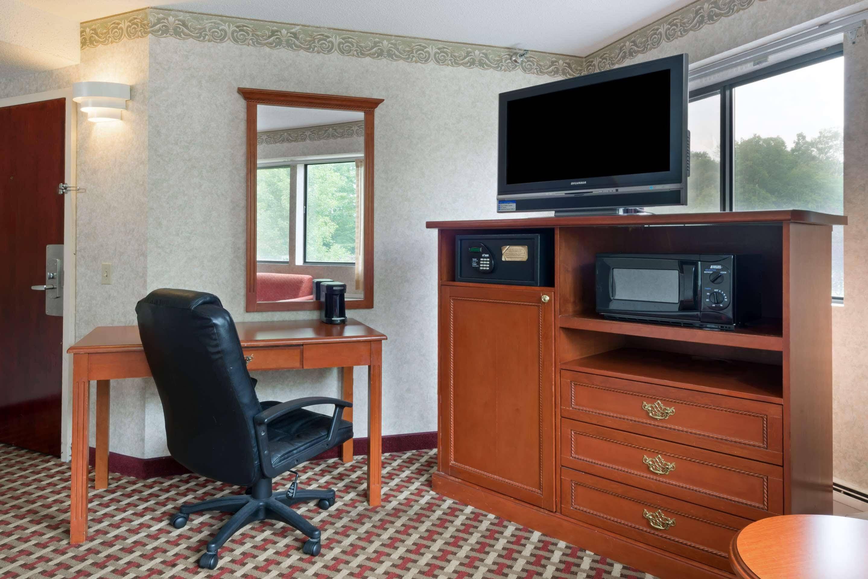 Best Western West Lebanon-Hanover Exterior photo